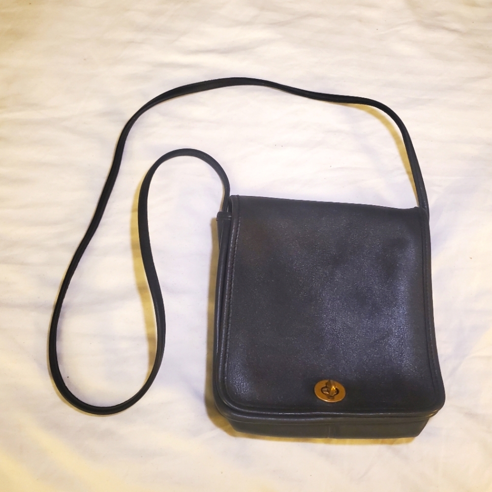 Coach vintage black and gold women's crossbody bag